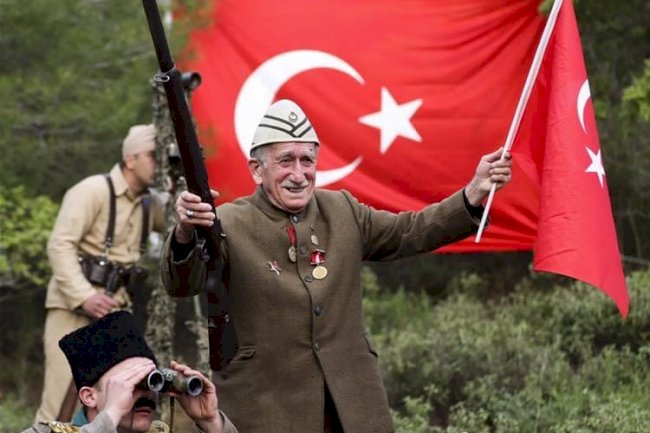 30 Ağustos töreninde vefat etti 