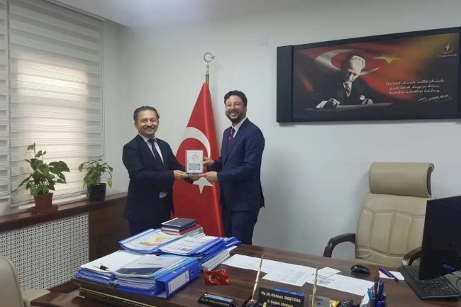 Çelen’den Baştürk’e teşekkür plaketi 