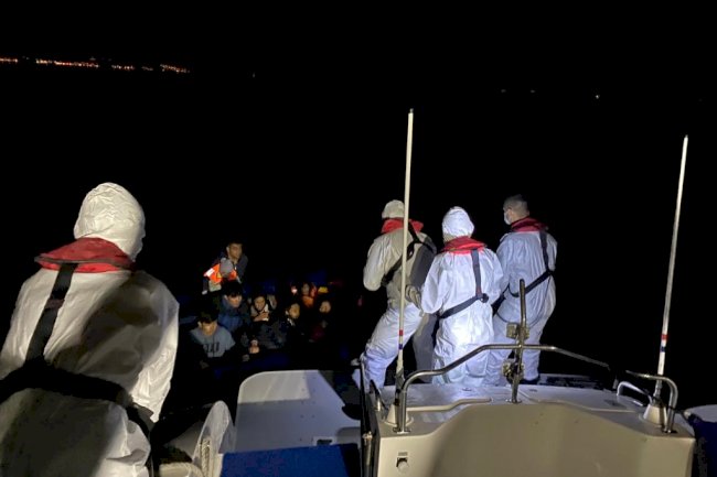 24 düzensiz göçmen kurtarıldı (19.10.2022)