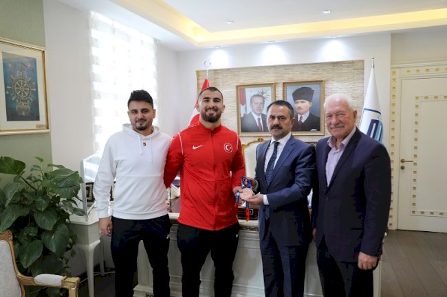 Vali Aktaş, Aktürk’ü tebrik etti 