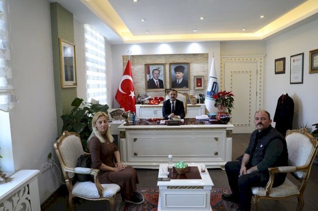 Misafirlerini ağırladı 