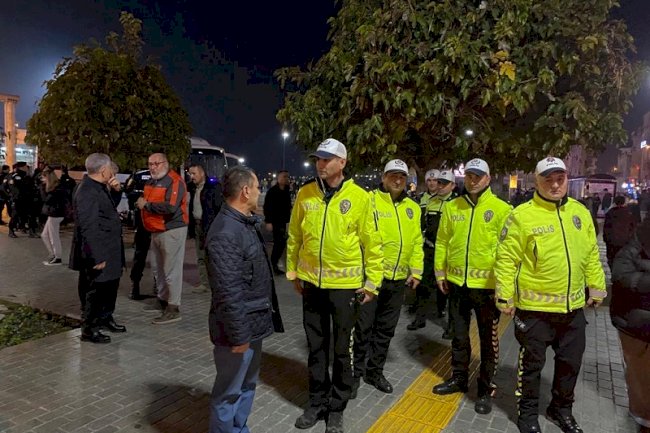 Yeni yıla çalışarak girdiler