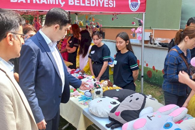 Bayramiç’te Yıl Sonu Sergisi Yapıldı