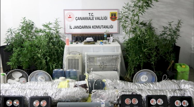 Evde uyuşturucu üreten 2 kişi yakalandı 