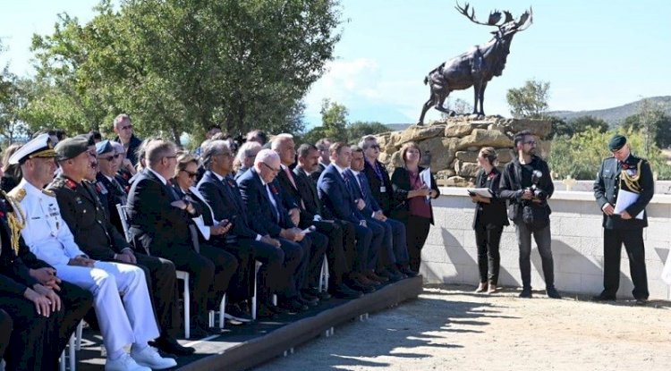 Tarihi Alan’da Caribou Anıtı açıldı 