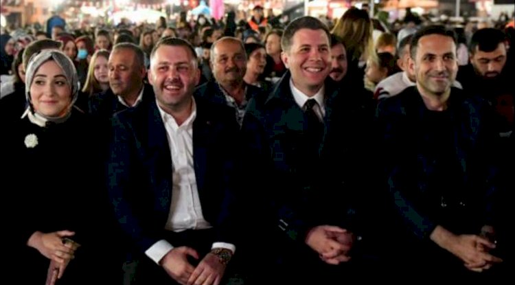 “Teşekkürler Ezine...” (28.09.2022)