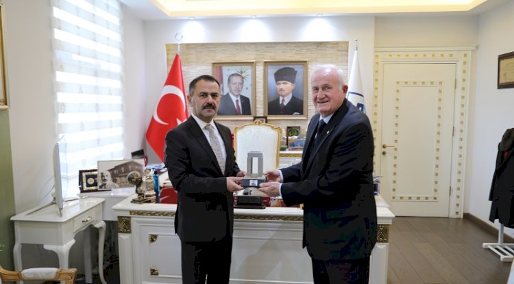 Erk’ten Vali Aktaş’a teşekkür belgesi