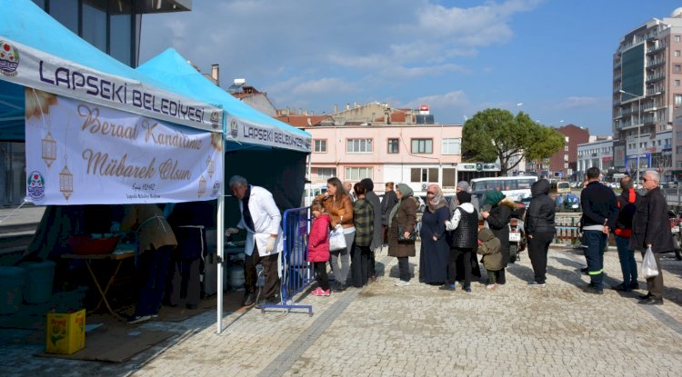 LAPSEKİ BELEDİYESİ’NDEN LOKMA İKRAMI