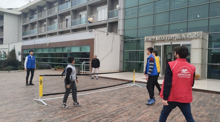 “ÇOCUKLARIMIZ HEP GÜLSÜN...”