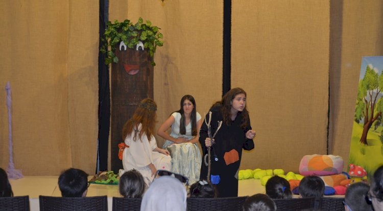 Vatandaşlar tiyatro gösterileri ile unutulmaz gece yaşadı