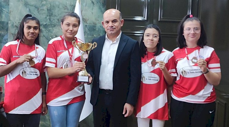 Özel sporculardan büyük başarı