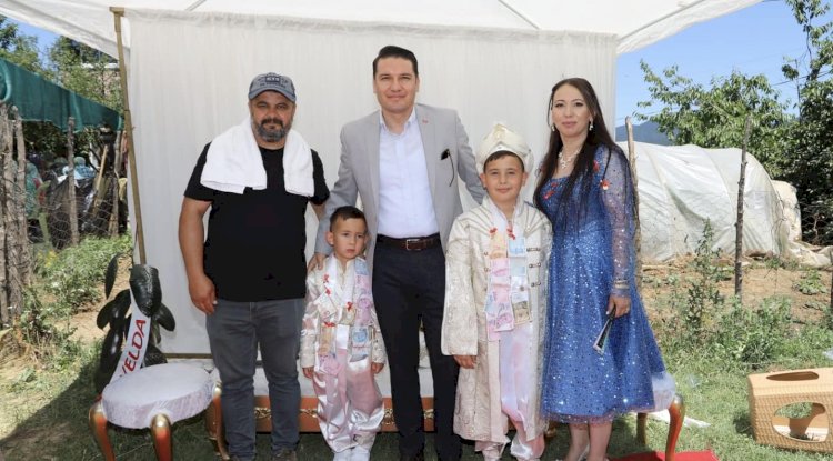 Süleyman Ege ve Hamdi Mert için görkemli sünnet cemiyeti