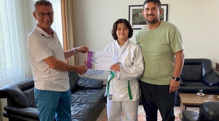 Sümeyye Işıktaş ödüllendirildi