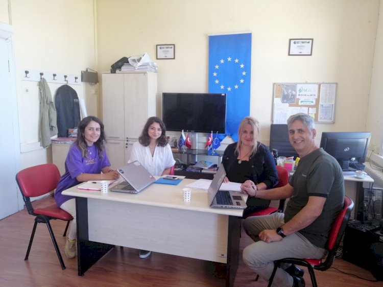 ‘Üreten Kadın Kooperatifleri Dijitalleşiyor’