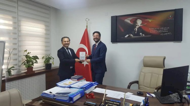 Çelen’den Baştürk’e teşekkür plaketi 