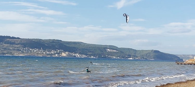 Yeni Kordon’da sörf keyfi 