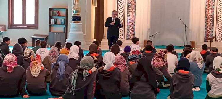 Müftü Kabukçu öğrencilerle buluştu