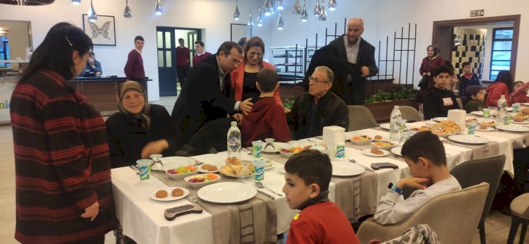 Çan’da Çocuklara İftar Yemeği Düzenlendi
