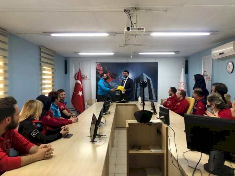 Baştürk, UMKE Personeliyle Buluştu