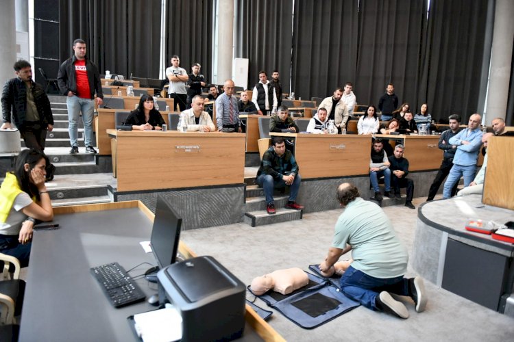 Çanakkale Belediyesi Arama ve Kurtarma Ekibi “Temel İlkyardım” Eğitimine Katıldı