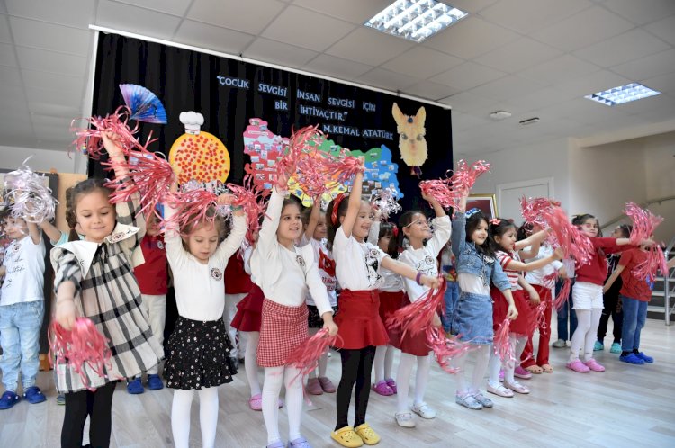 Ata'm Kreşlerde 23 Nisan kutlandı