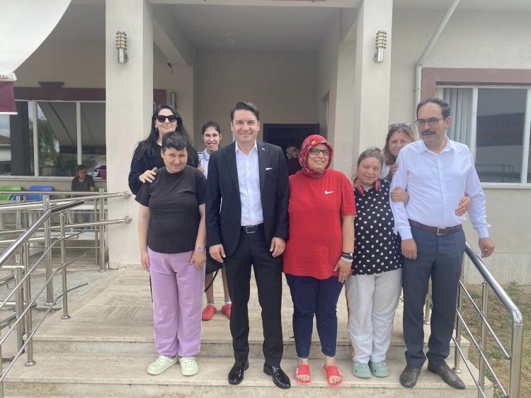 Kaymakam Göktaş, Engelsiz Yaşam, Bakım ve Rehabilitasyon Merkezini ziyaret etti