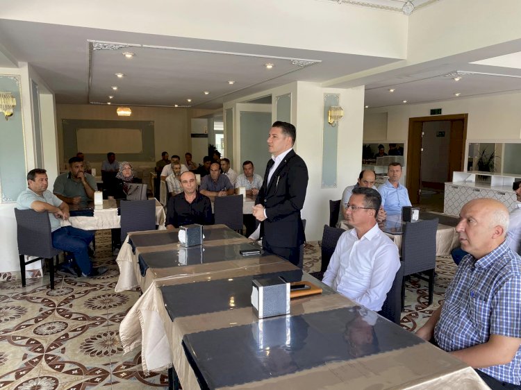 Muhtarlarla kahvaltıda buluştu