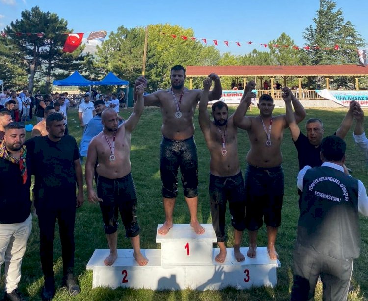 Serhat Tekin üçüncü oldu